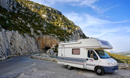 Conseils, astuces et pièges de conversion de camping-car avant d’acheter